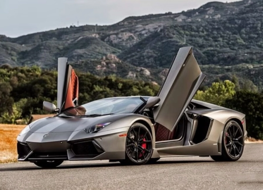 Nội thất sang trọng của một chiếc Lamborghini hiện đại