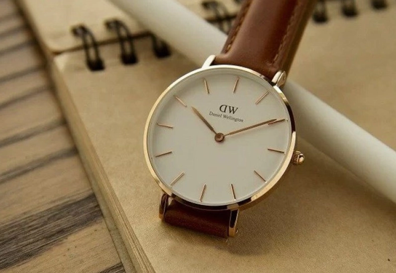 Đồng hồ Daniel Wellington của nước nào? Hé lộ nguồn gốc & đánh giá chi tiết 2026 Đồng hồ Daniel Wellington chính hãng