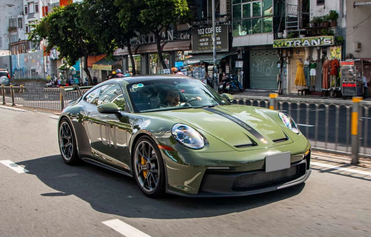 Porsche của nước nào? Hé lộ bí mật từ Đức đến toàn cầu Porsche Taycan - Mẫu xe điện tiên phong