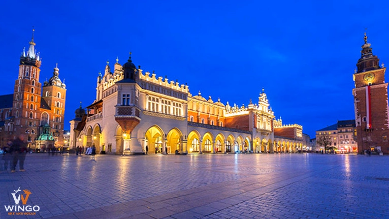 Made in Poland là nước nào? Khám phá nguồn gốc và tiềm năng kinh tế Quảng trường trung tâm Krakow, Ba Lan