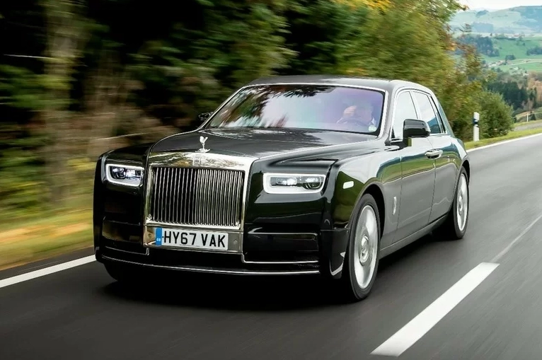Rolls-Royce của nước nào? Lịch sử và vị thế của thương hiệu xe siêu sang Rolls-Royce Spectre xe điện tương lai
