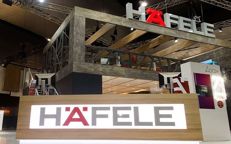 Hafele của nước nào? Khám phá nguồn gốc và danh tiếng thương hiệu Showroom Hafele trưng bày sản phẩm