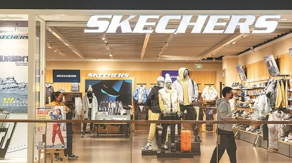 Skechers - Thương hiệu giày dép nổi tiếng