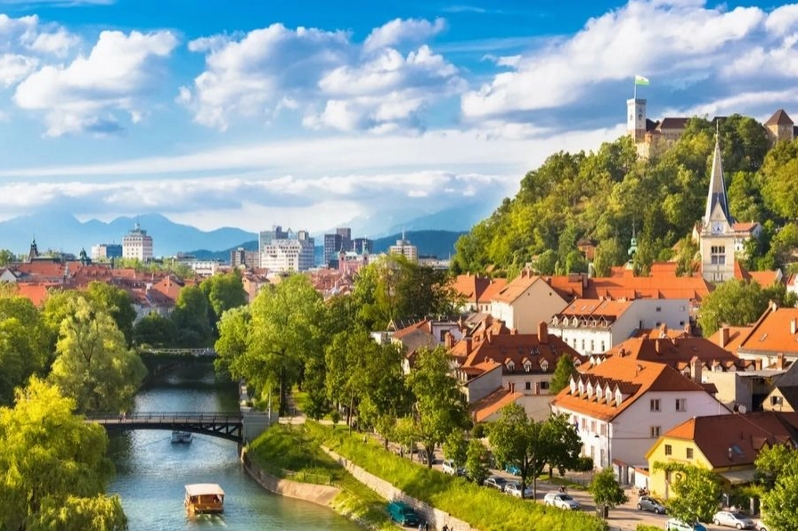slovenia-la-nuoc-nao-kham-pha-chi-tiet-ve-quoc-gia-xanh-nay_235