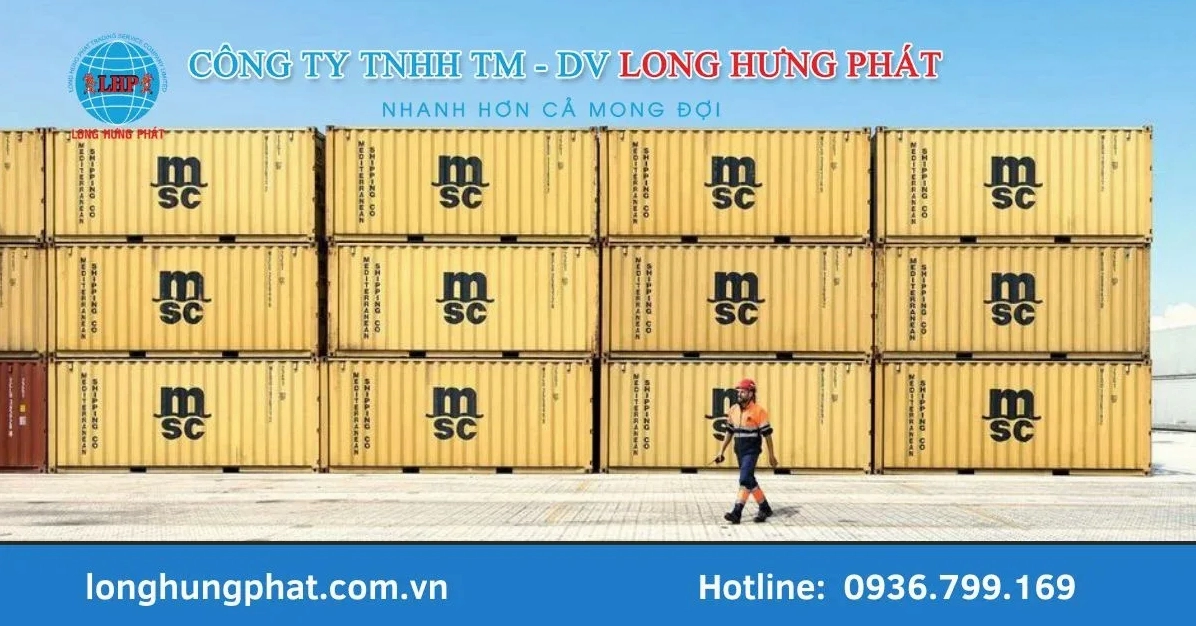 Tàu MSC cỡ lớn trên biển