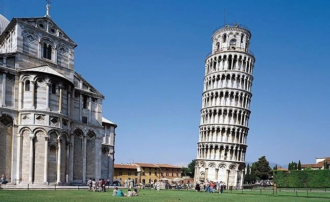 Tháp nghiêng Pisa - Biểu tượng nước Ý (không thuộc Rome)