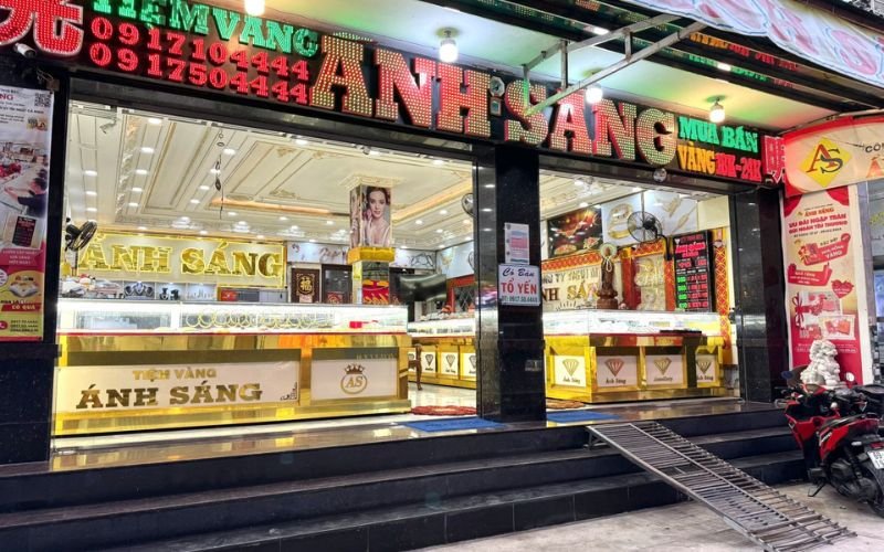 tiem-vang-anh-sang