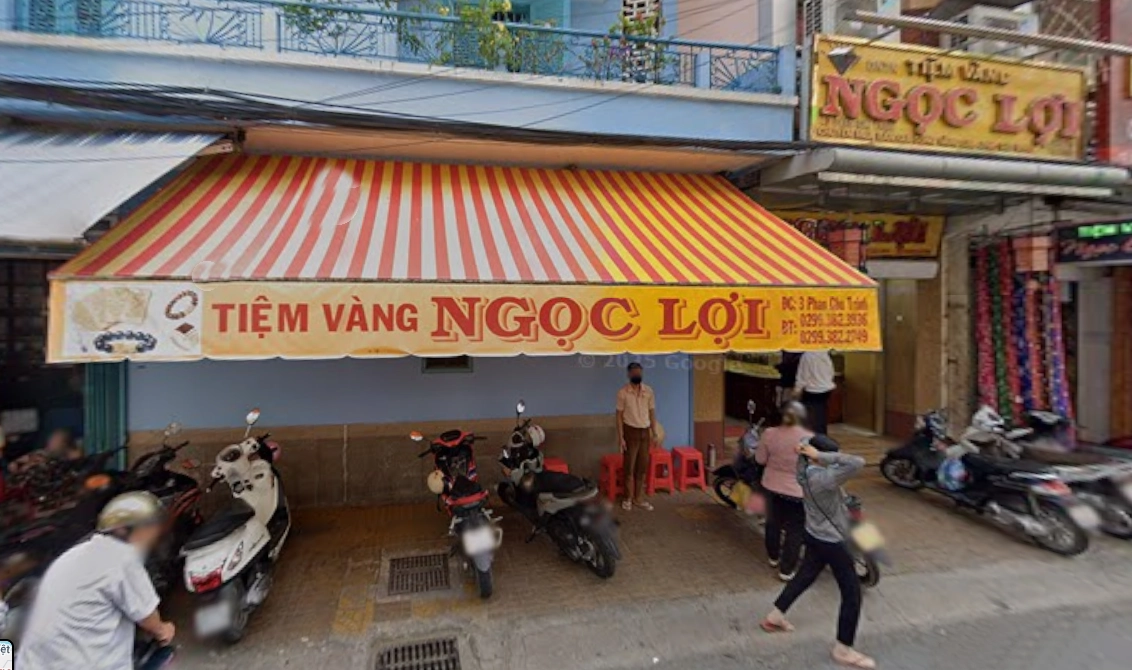tiem-vang-ngoc-loi-uy-tin-chat-luong-vang-bac-trang-suc-soc-_103