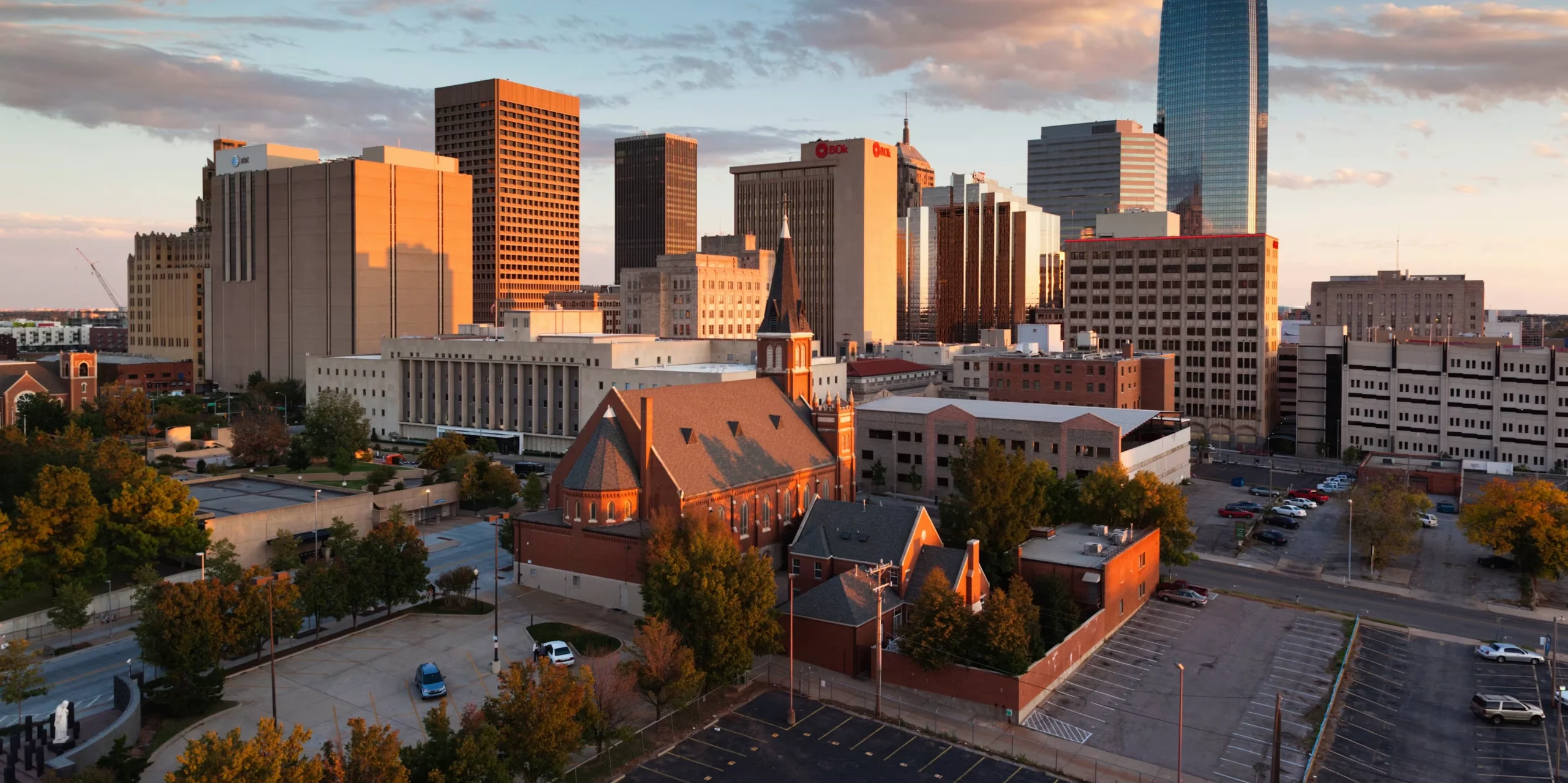 Oklahoma: Khám Phá Vẻ Đẹp và Tiềm Năng Của Vùng Đất Giàu Có Đường chân trời thành phố Oklahoma City