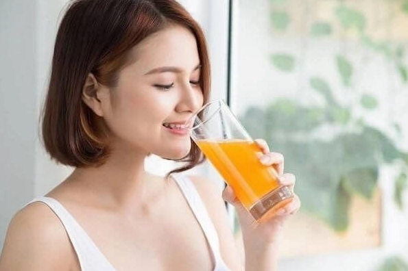 Uống nước cam vào buổi sáng tốt cho sức khỏe