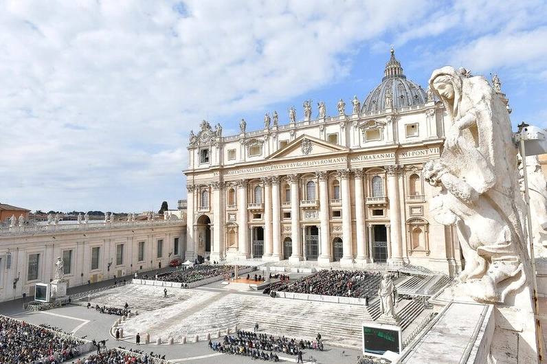 Vatican Thuộc Nước Nào? Khám Phá Trái Tim Công Giáo Thế Giới Vương cung thánh đường Thánh Phêrô