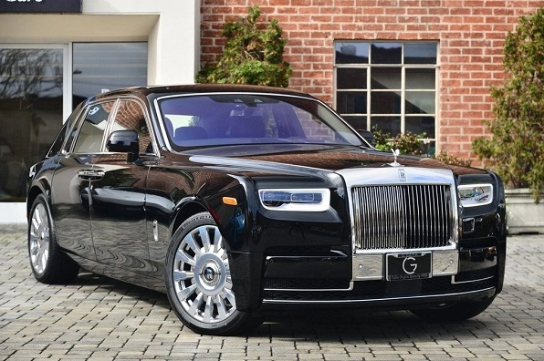 Rolls-Royce của nước nào? Lịch sử và vị thế của thương hiệu xe siêu sang Xe Rolls-Royce Phantom sang trọng
