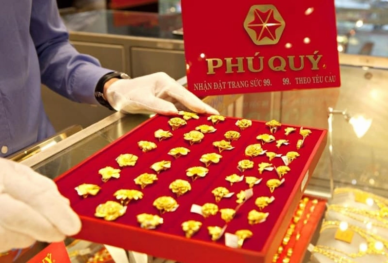 Giá Vàng Phú Quý Ngày Hôm Nay: Dự Báo Xu Hướng 2026 Yếu tố ảnh hưởng giá vàng Phú Quý