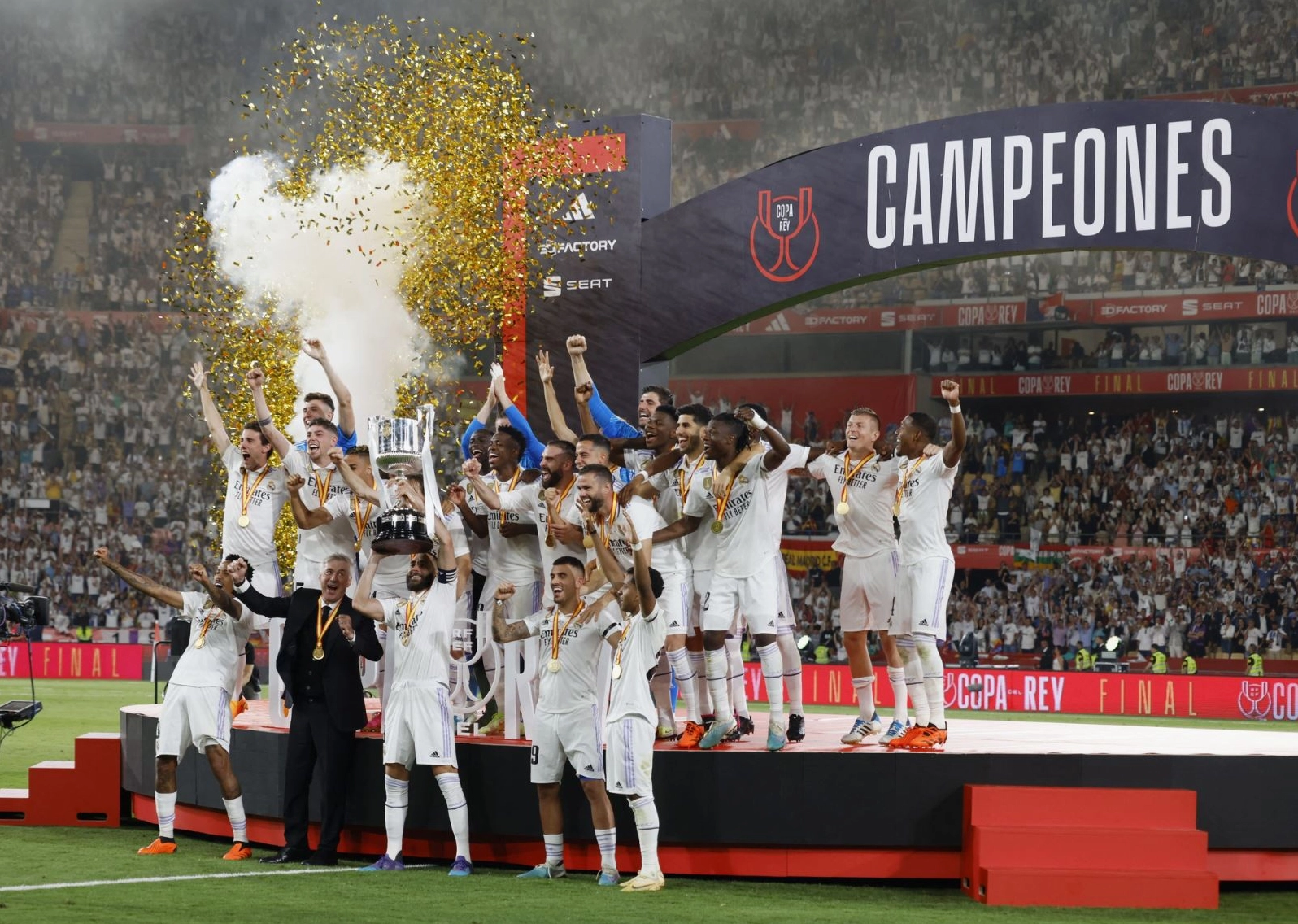 Cúp Nhà Vua Tây Ban Nha 2026: Hành Trình Đỉnh Cao Bóng Đá Cầu thủ Barcelona trong một trận đấu Cúp Nhà Vua