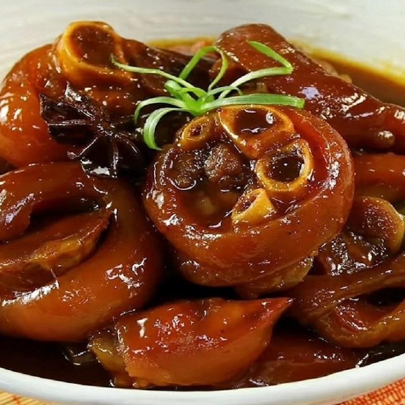 Chân giò hầm đẹp mắt, hấp dẫn