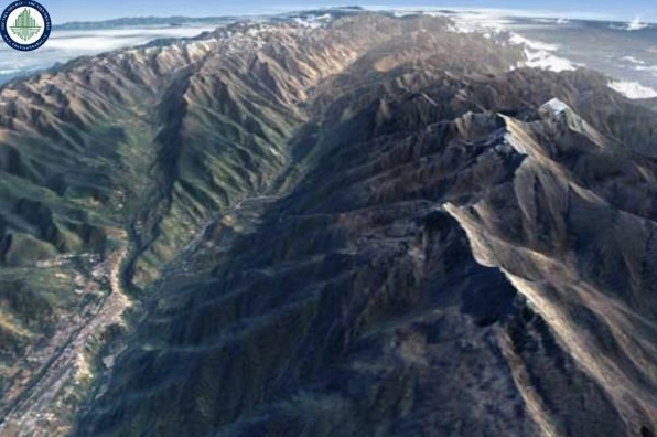 Đỉnh núi Andes phủ tuyết trắng hùng vĩ