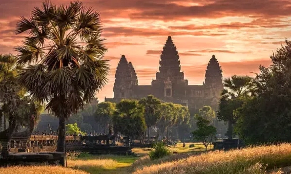 Câu đố kiến thức: Vua nào xây dựng đền Angkor Wat? Kiến trúc đền thờ Hindu tại Angkor Wat