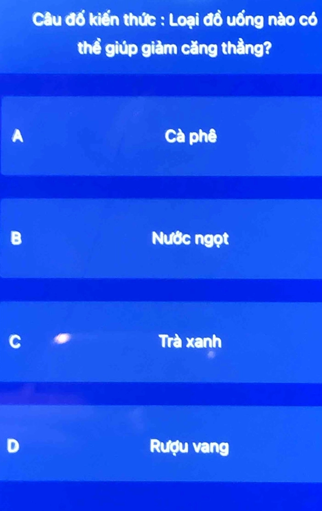 Ly sô cô la nóng bốc hơi nghi ngút