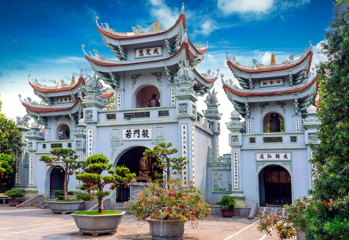 Một góc yên bình tại Chùa Linh Thông