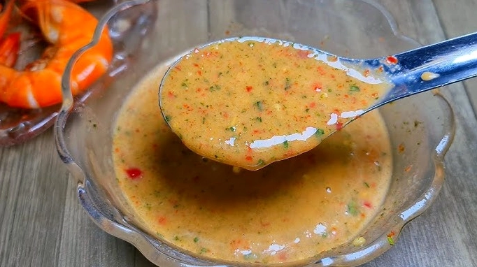 Nước chấm hải sản hấp dẫn