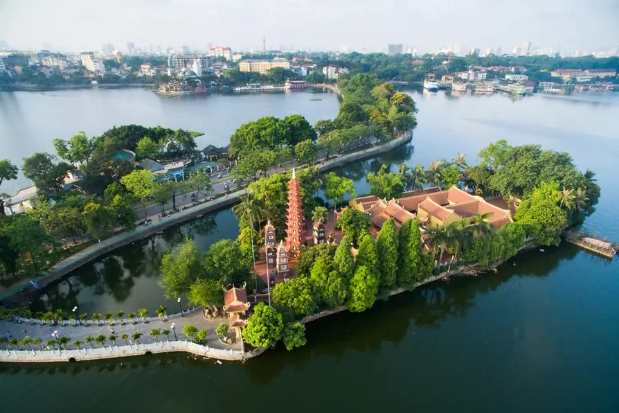 Tháp Cửu Phẩm Liên Hoa uy nghiêm