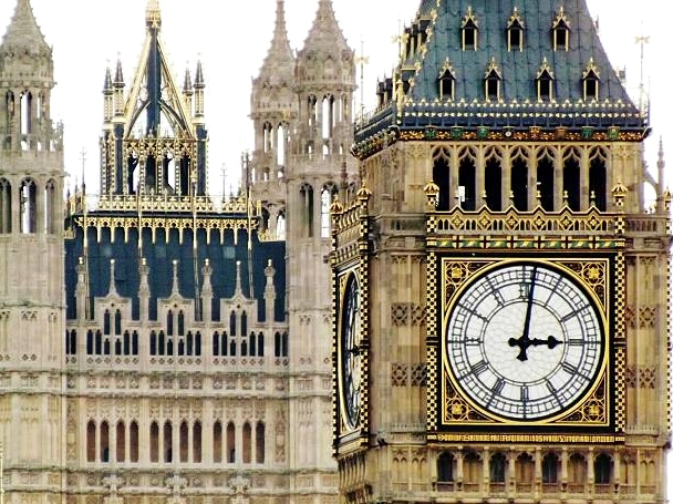 Tháp đồng hồ Westminster với Big Ben