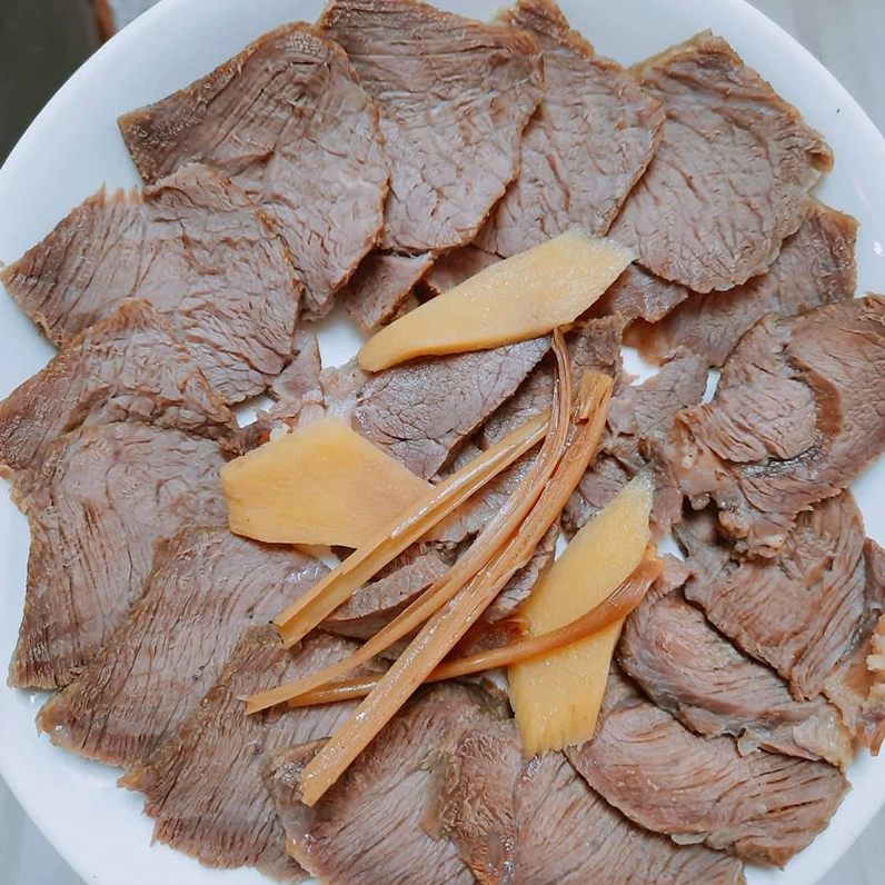 Thịt bò hấp sả ớt hấp dẫn