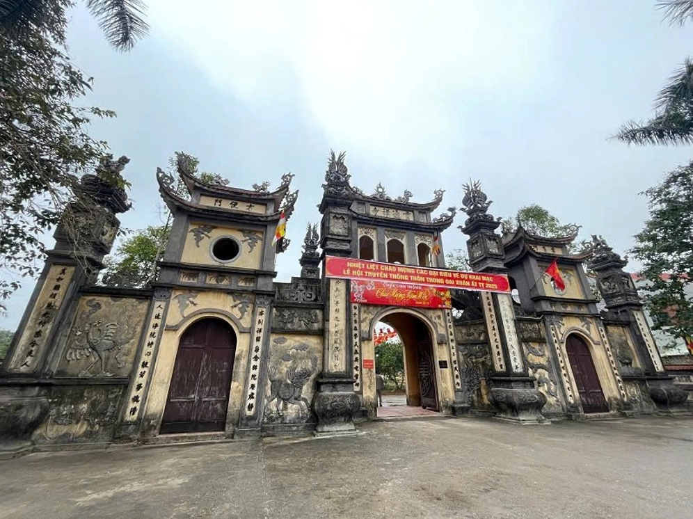 Toàn cảnh Chùa Linh Thông nhìn từ trên cao